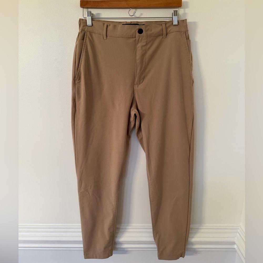 Cuts AO Joggers Tapered Pants Lightweight Button Zip Fly Athleisure Khaki Large
